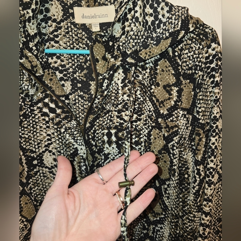 Daniel Rainn Snake Print Anorak Hooded Jacket Large - Picture 4 of 13